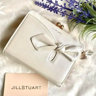 ジルスチュアート(JILLSTUART)の【新品】ジルスチュアート アンティーク がま口財布  二つ折り財布 ホワイト　白(財布)