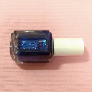 エッシー(Essie)の新品未開封　エッシー　ネイルポリッシュ　697(マニキュア)