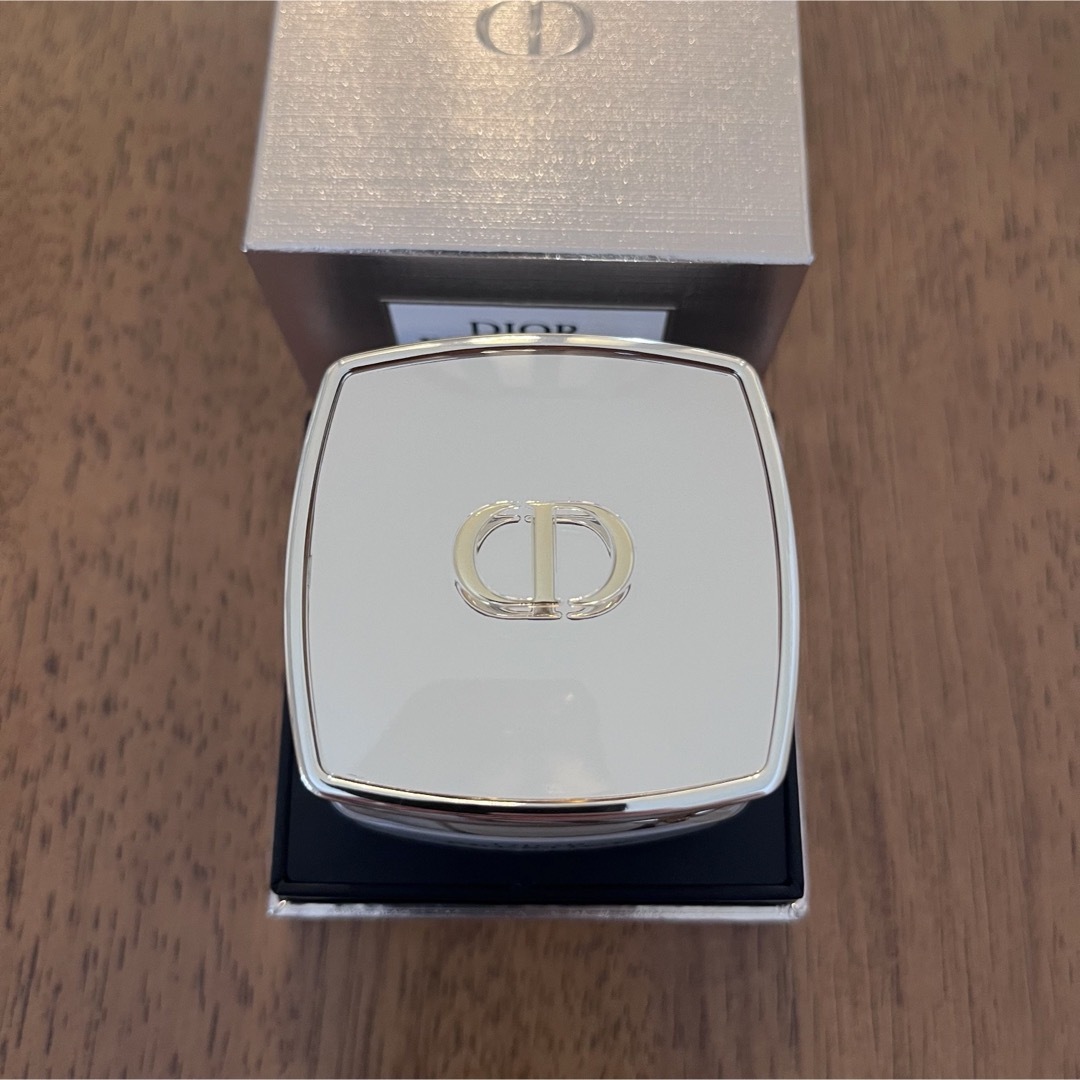 Christian Dior(クリスチャンディオール)のディオール プレステージラクレームN コスメ/美容のスキンケア/基礎化粧品(フェイスクリーム)の商品写真