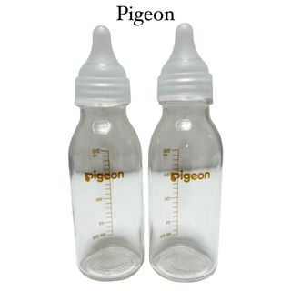 ピジョン(Pigeon)の《Pigeon》新品 未使用 消毒済み 哺乳瓶 200ml 流量大 ガラス 2本(哺乳ビン)