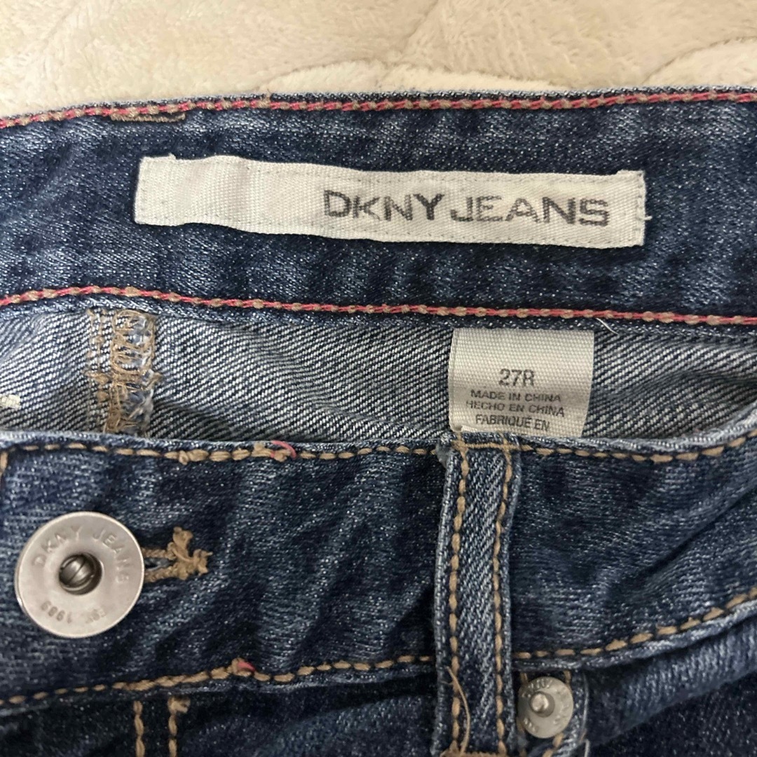 DKNY(ダナキャランニューヨーク)のDKNY JEANS 27R レディースジーンズ　インディゴ レディースのパンツ(デニム/ジーンズ)の商品写真