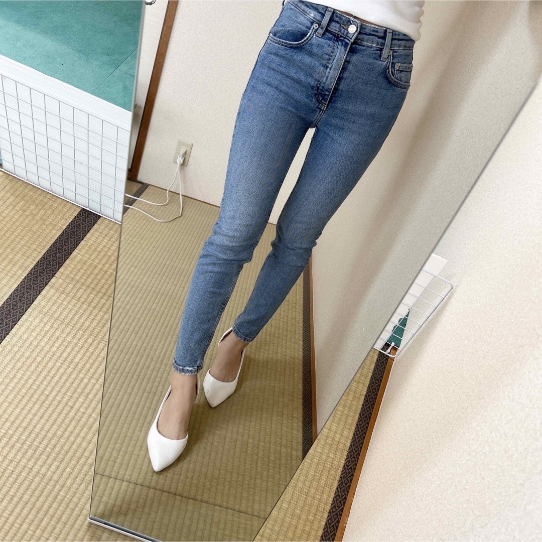 ZARA(ザラ)のZARA デニムスキニーパンツ resexxy rienda GYDA SLY レディースのパンツ(デニム/ジーンズ)の商品写真