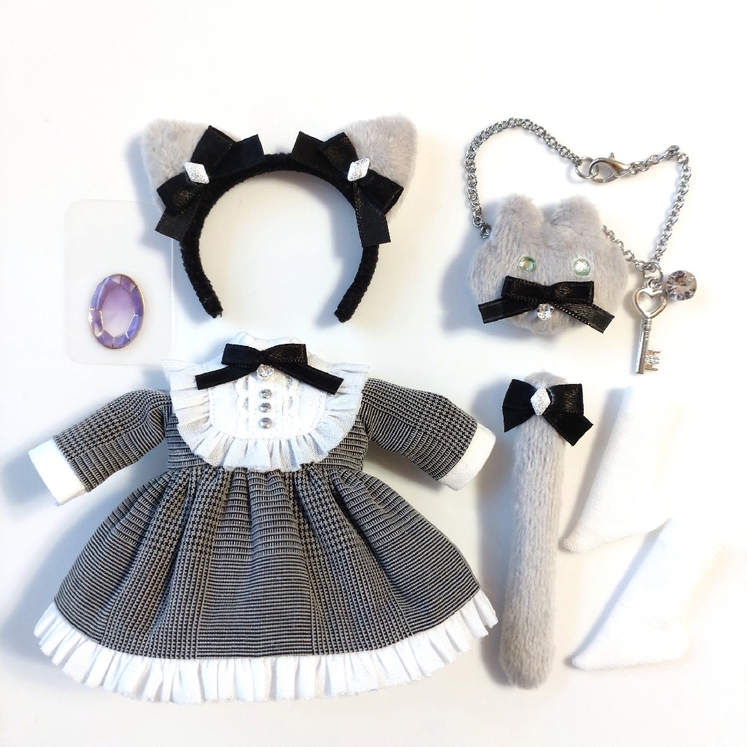 灰猫のワンピースセット ハンドメイドのぬいぐるみ/人形(その他)の商品写真