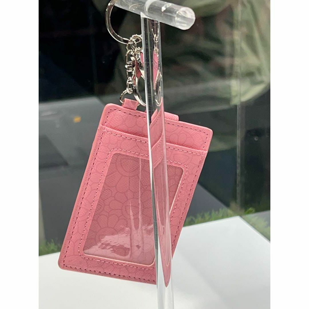 カイカイキキ(カイカイキキ)の村上隆 BLACKPINK Photocard Holder Pink エンタメ/ホビーのタレントグッズ(アイドルグッズ)の商品写真