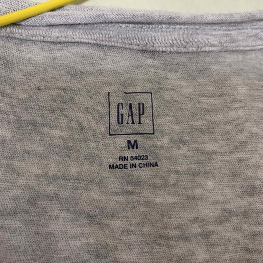 GAP(ギャップ)のギャップ　GAP  綿100% カットソー フレンチスリーブ　ライトグレー　M レディースのトップス(カットソー(半袖/袖なし))の商品写真