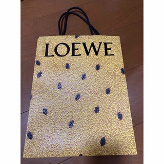 ロエベ(LOEWE)のロエベ LOEVE 紙袋　パウラズイビザ 2024 コレクション　パウラズ(ショップ袋)