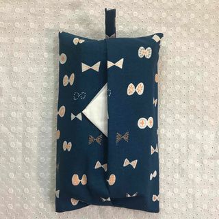 北欧ちょうちょ柄のボックスティッシュカバー　ハンドメイド　kiruma(ティッシュボックス)