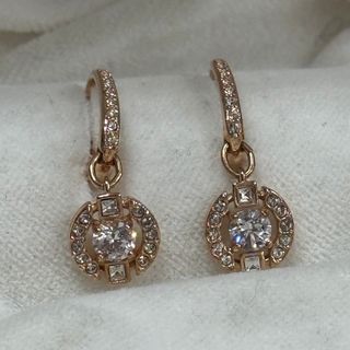 スワロフスキー(SWAROVSKI)のSwarovski Sparkling Dance ドロップピアス(ピアス)