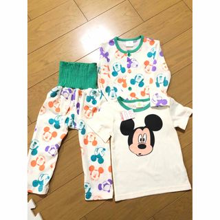 Disney - 新品♫ しまむら　ミッキー　パジャマ　3点セット100