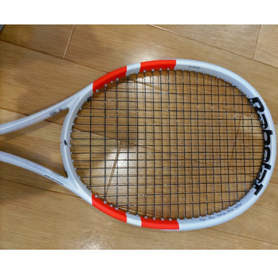 Babolat(バボラ)の最新モデル　pure strike97 G2 スポーツ/アウトドアのテニス(ラケット)の商品写真