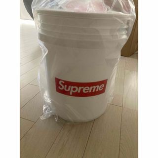 Supreme - Supreme / LEAKTITE 5-Gallon Bucket White