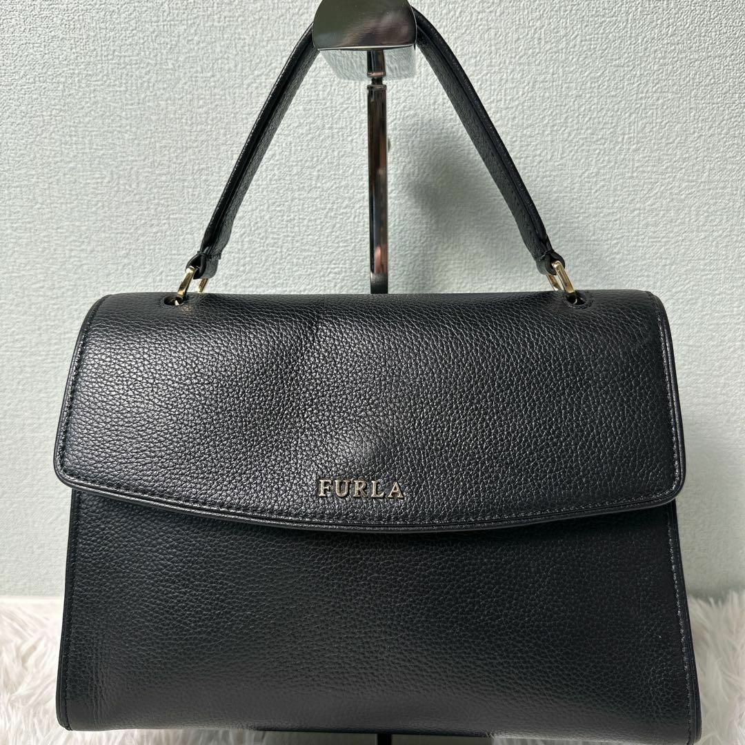 Furla(フルラ)のFURLA フルラ ハンドバッグ 2way ショルダーバッグ 黒 レザー 金金具 レディースのバッグ(ショルダーバッグ)の商品写真