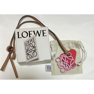 LOEWE アナグラム ハート 限定チャーム