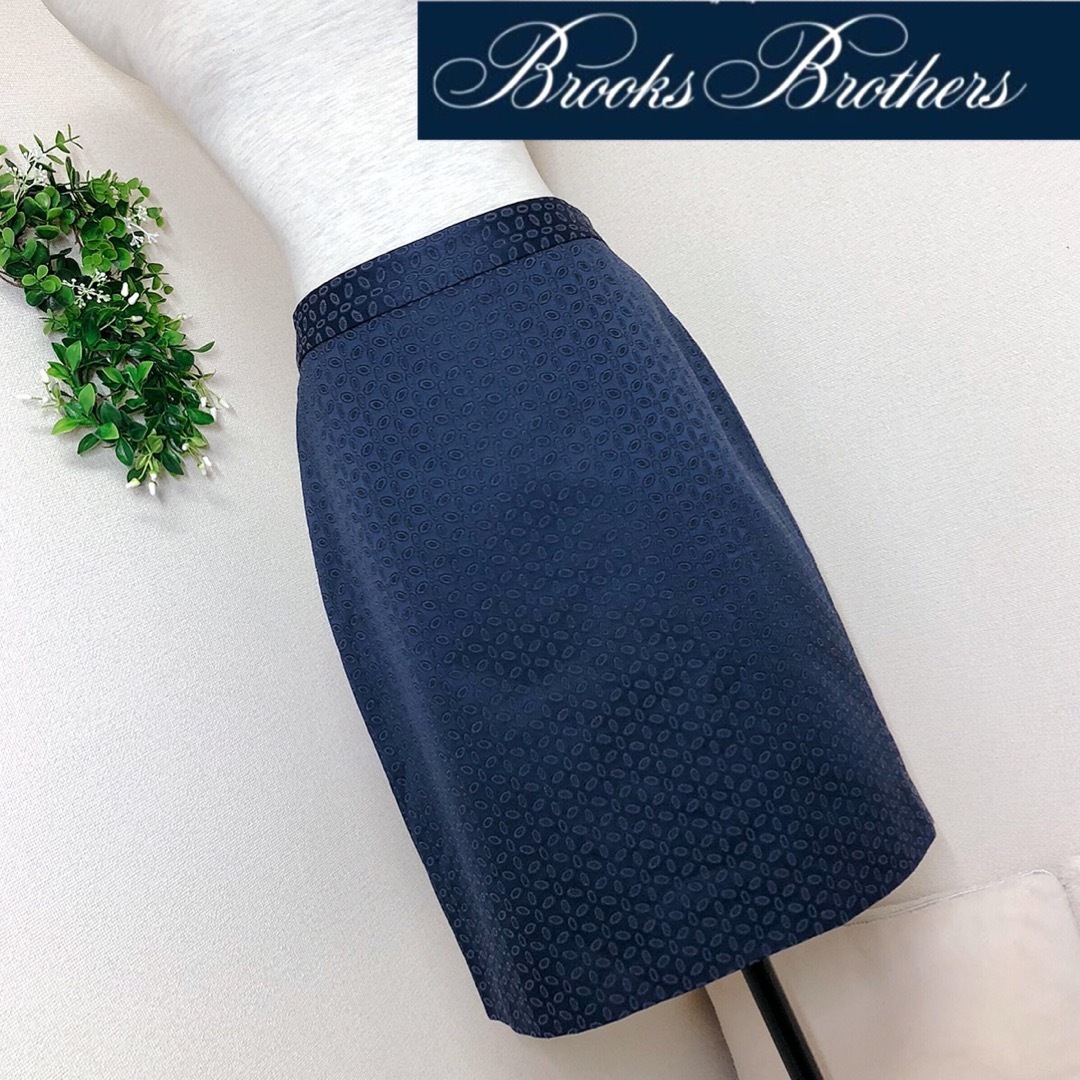 Brooks Brothers(ブルックスブラザース)のブルックスブラザーズのネイビーのタイトスカート レディースのスカート(ひざ丈スカート)の商品写真