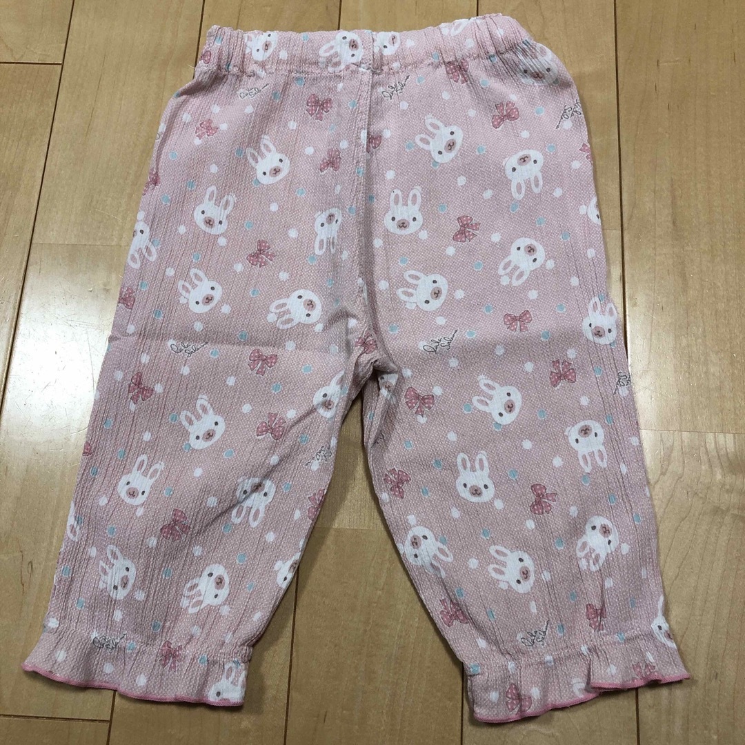 キッズ　120 夏物　ウサギ柄　半袖パジャマ　セット　 キッズ/ベビー/マタニティのキッズ服女の子用(90cm~)(パジャマ)の商品写真