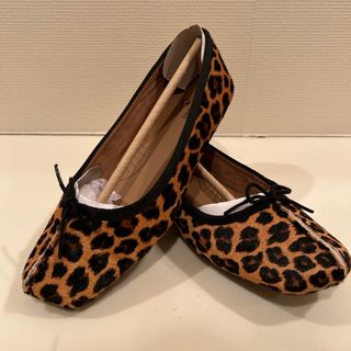 クラークス(Clarks)の[クラークス]Clarks Leopard Pony Hair Leather(バレエシューズ)