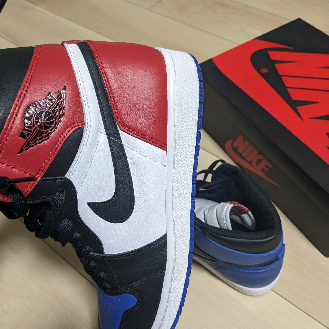 NIKE(ナイキ)のNIKE AIR JORDAN 1 RETRO HIGH TOP3　28.5 メンズの靴/シューズ(スニーカー)の商品写真