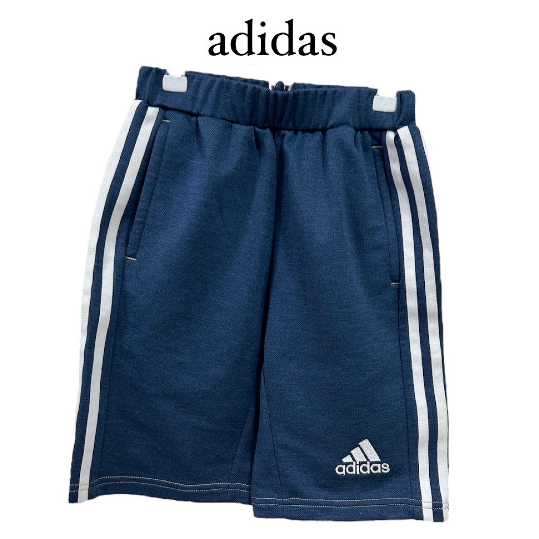 adidas(アディダス)の《adidas》 子供服 キッズ 130cm ハーフパンツ 半ズボン キッズ/ベビー/マタニティのキッズ服男の子用(90cm~)(パンツ/スパッツ)の商品写真