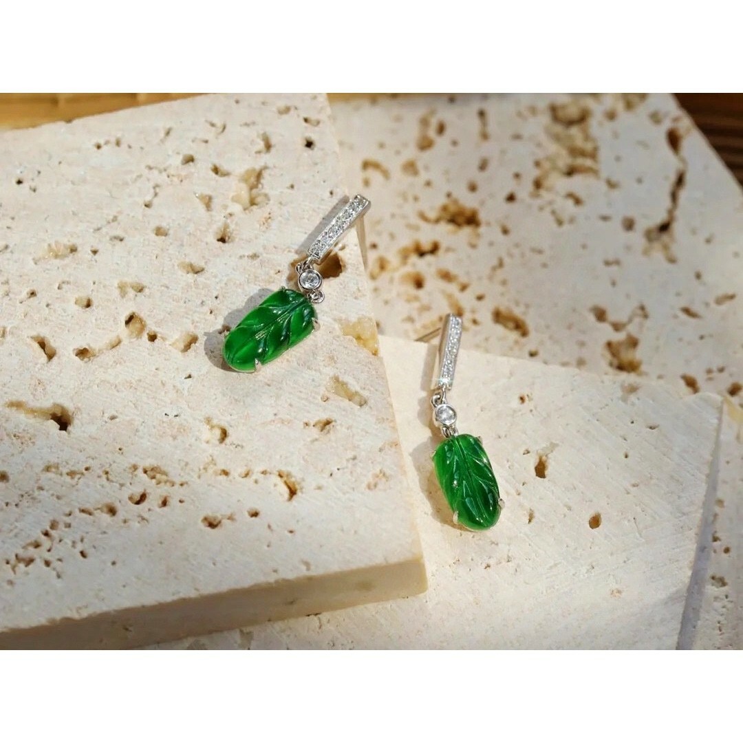 天然ダイヤモンド付きヒスイピアスk18 レディースのアクセサリー(ピアス)の商品写真