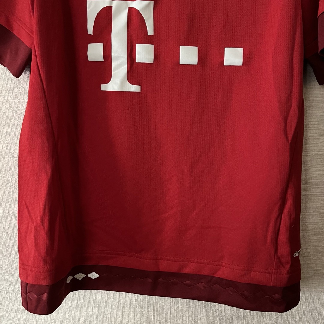 adidas(アディダス)のFC Bayern München バイエルン　ユニフォーム　160　ドイツ キッズ/ベビー/マタニティのキッズ服男の子用(90cm~)(Tシャツ/カットソー)の商品写真