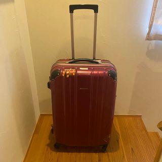 エース(ace.)のace 約70L pujols パープルレッド　スーツケース　旅行カバン(スーツケース/キャリーバッグ)