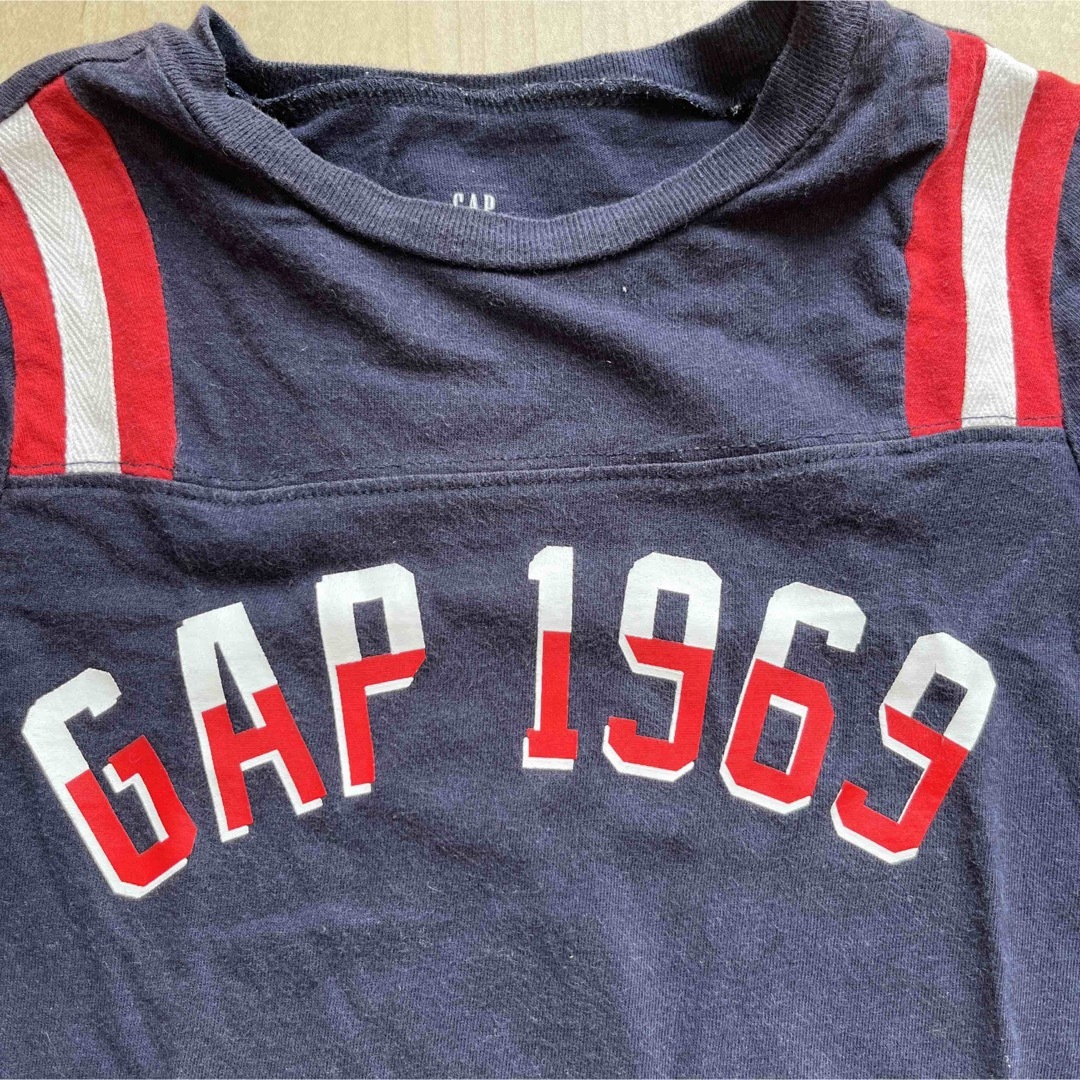 GAP Kids(ギャップキッズ)のGap 長袖Tシャツ　ギャップキッズ　長袖Tシャツ　110 XS キッズ/ベビー/マタニティのキッズ服男の子用(90cm~)(Tシャツ/カットソー)の商品写真