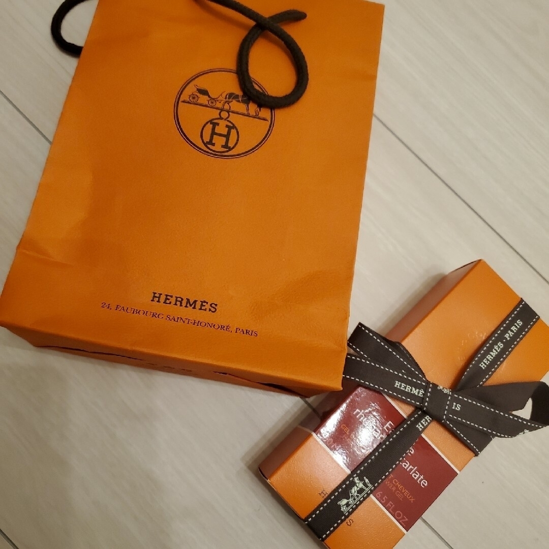 Hermes(エルメス)の新品未使用 エルメス HERMES ヘア＆ボディ シャワージェル オー ドゥ ル コスメ/美容のボディケア(ボディソープ/石鹸)の商品写真