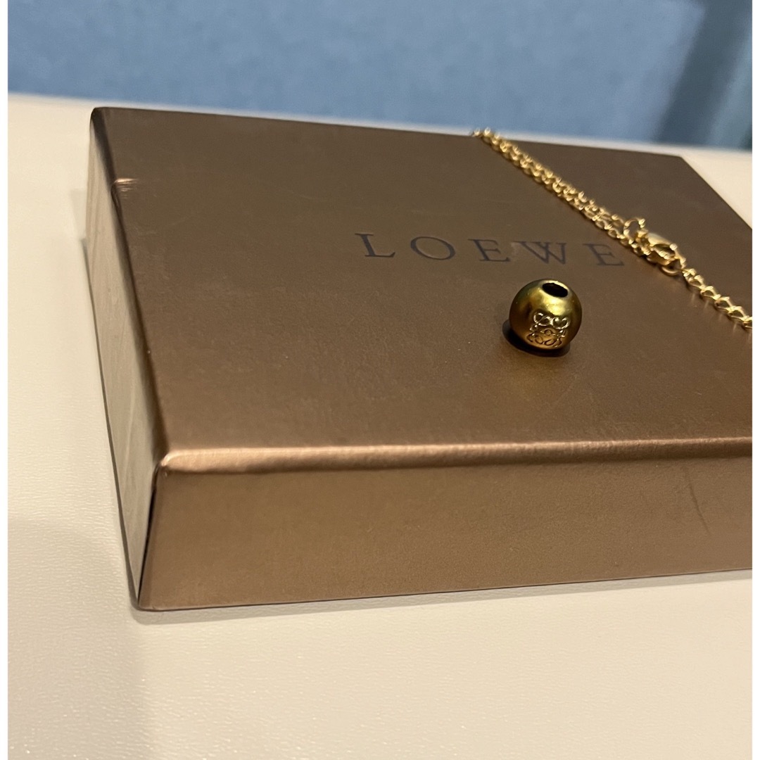 LOEWE(ロエベ)のビーズチャーム＆箱【正規品】ロエベ  LOEVE レディースのアクセサリー(ネックレス)の商品写真