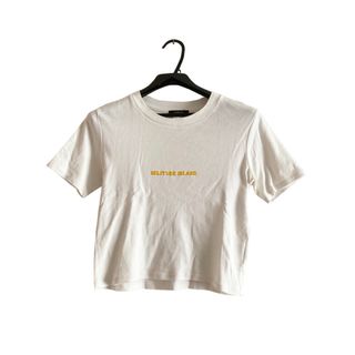 【QUSSIO】クーシオ　白Tシャツ　クロップド　ロゴ(Tシャツ(半袖/袖なし))