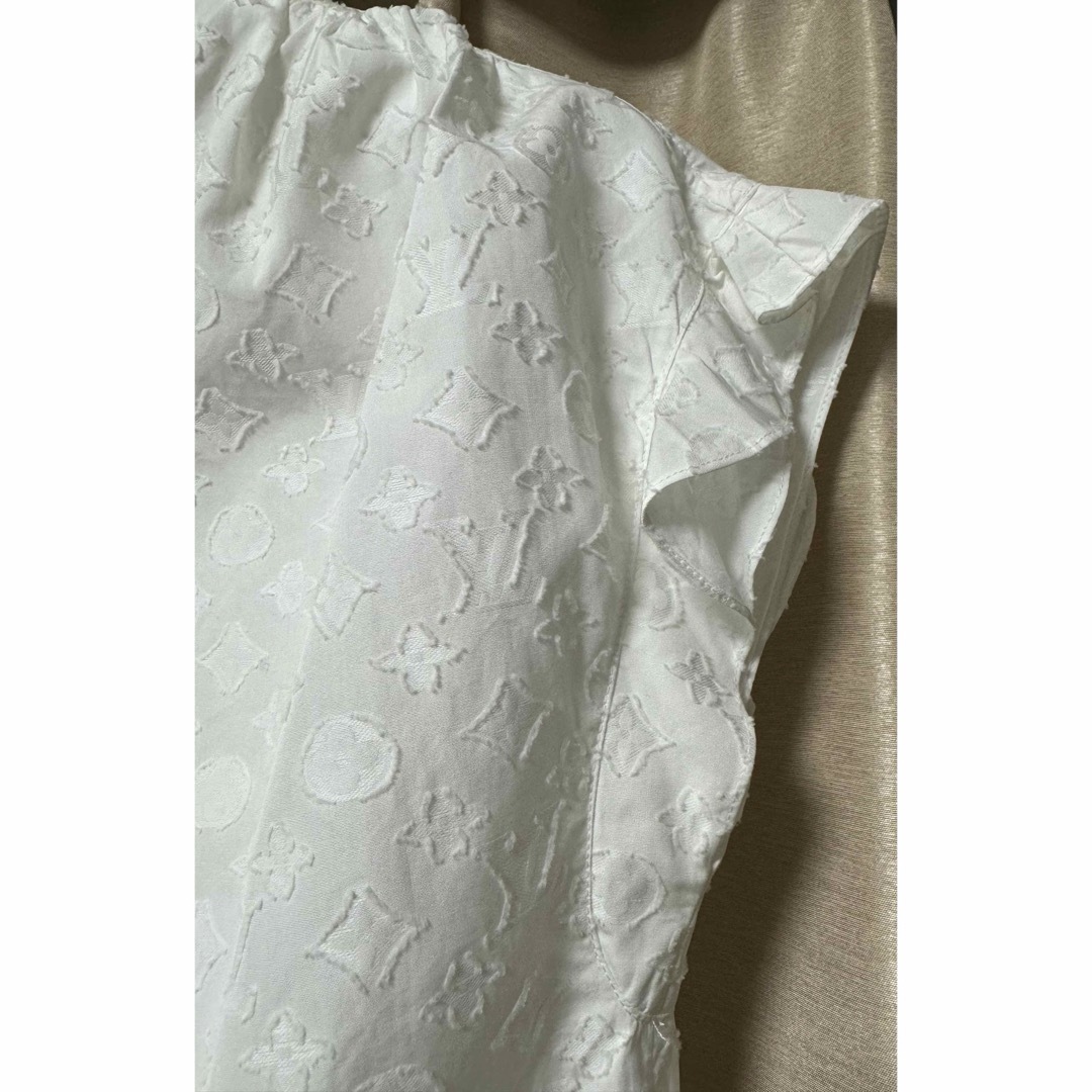LOUIS VUITTON(ルイヴィトン)の✨ルイ・ヴィトン春夏ブラウス✨ レディースのトップス(シャツ/ブラウス(半袖/袖なし))の商品写真