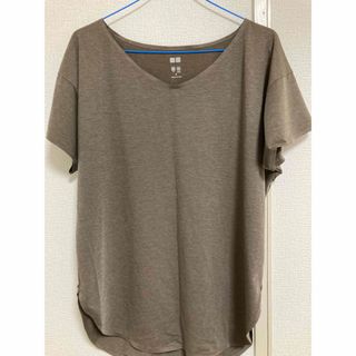 ユニクロ(UNIQLO)のエアリズムシームレスVネックロングT（半袖）(Tシャツ(半袖/袖なし))