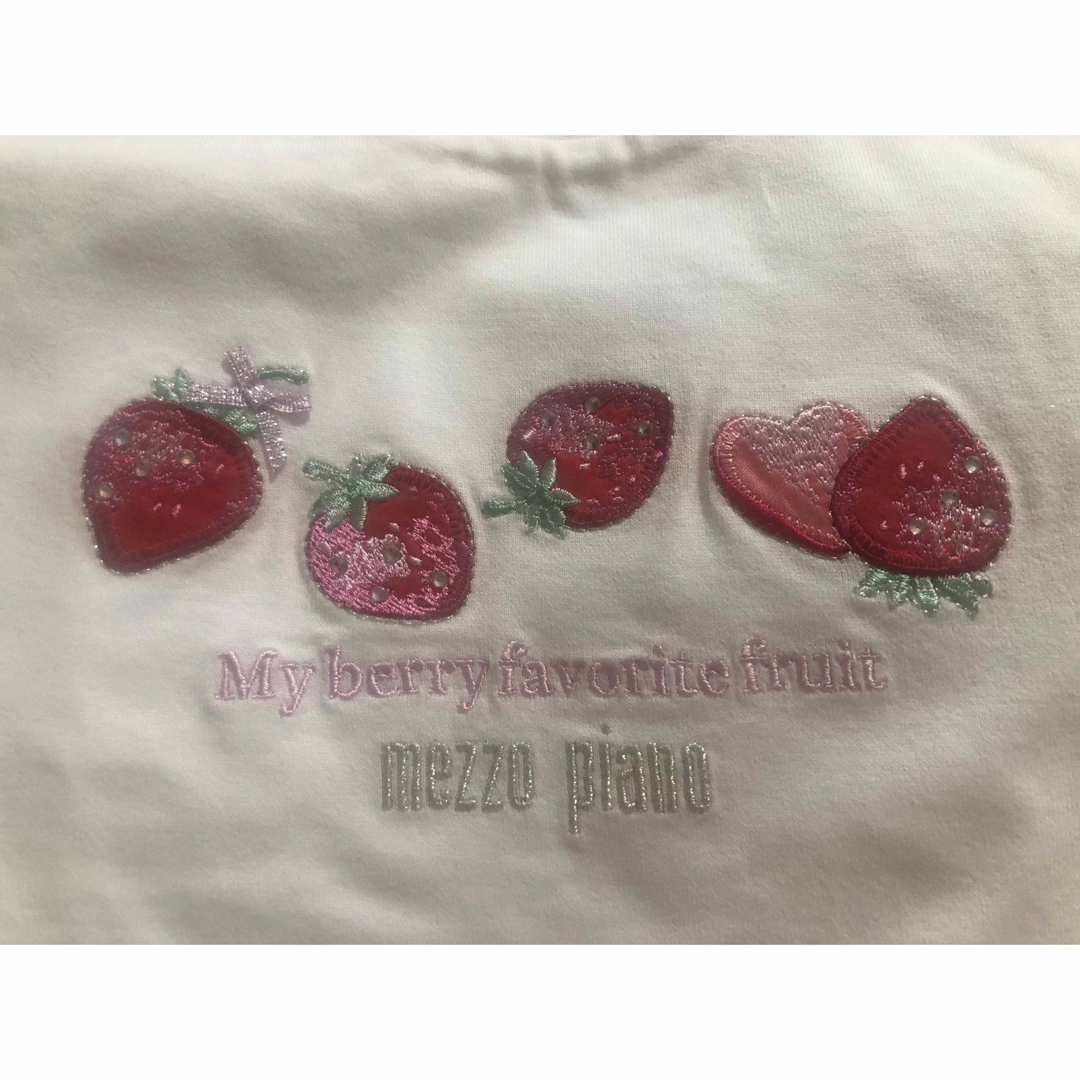 mezzo piano(メゾピアノ)のメゾピアノ新品タグ付きイチゴアップリケ半袖Ｔシャツ130 キッズ/ベビー/マタニティのキッズ服女の子用(90cm~)(Tシャツ/カットソー)の商品写真