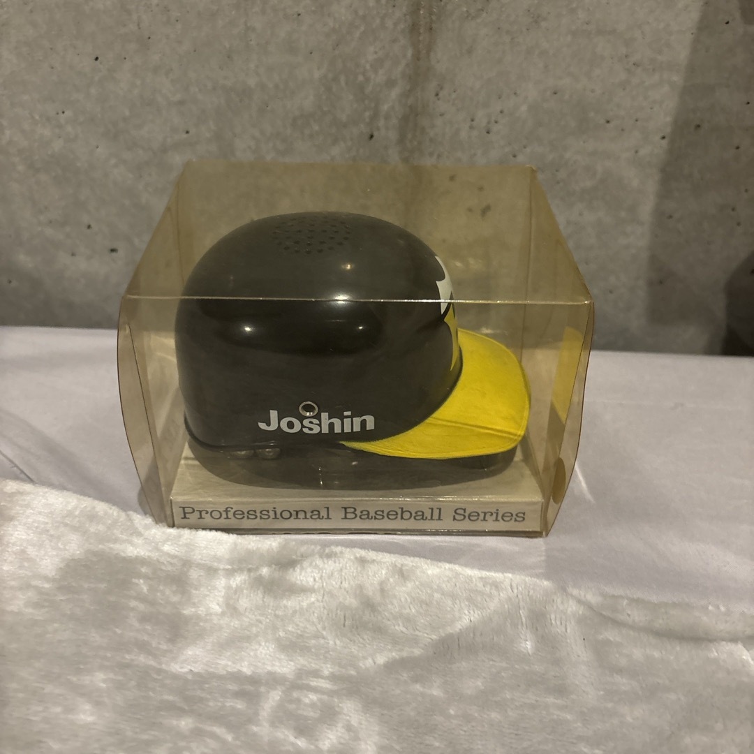 阪神タイガース - 2005優勝記念グッズ 阪神 ヘルメットラジオの 阪神タイガース - 2005優勝記念グッズ 阪神 ヘルメットラジオの