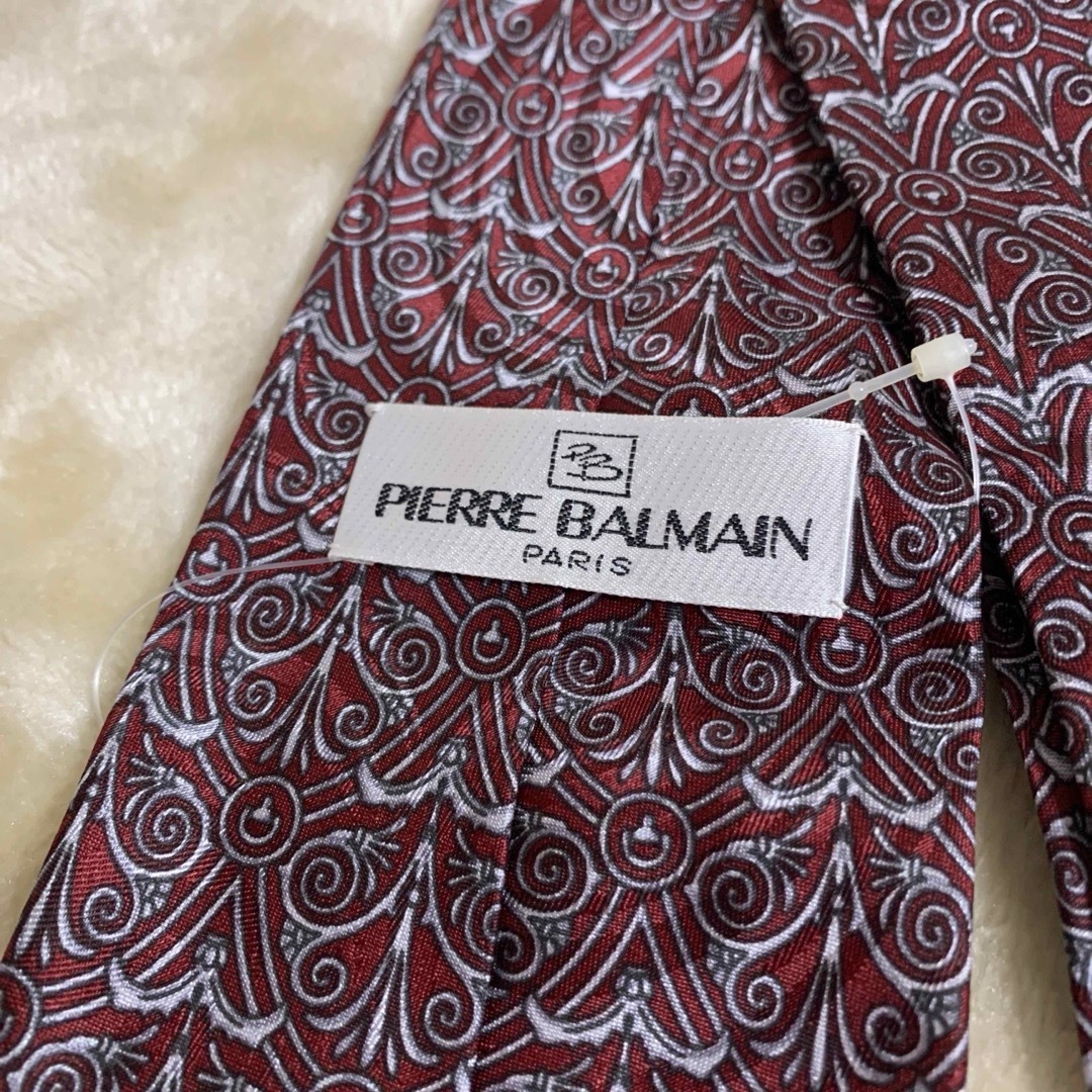 Pierre Balmain(ピエールバルマン)の未使用　ピエールバルマン ネクタイ ワイン系 シルク100% メンズのファッション小物(ネクタイ)の商品写真
