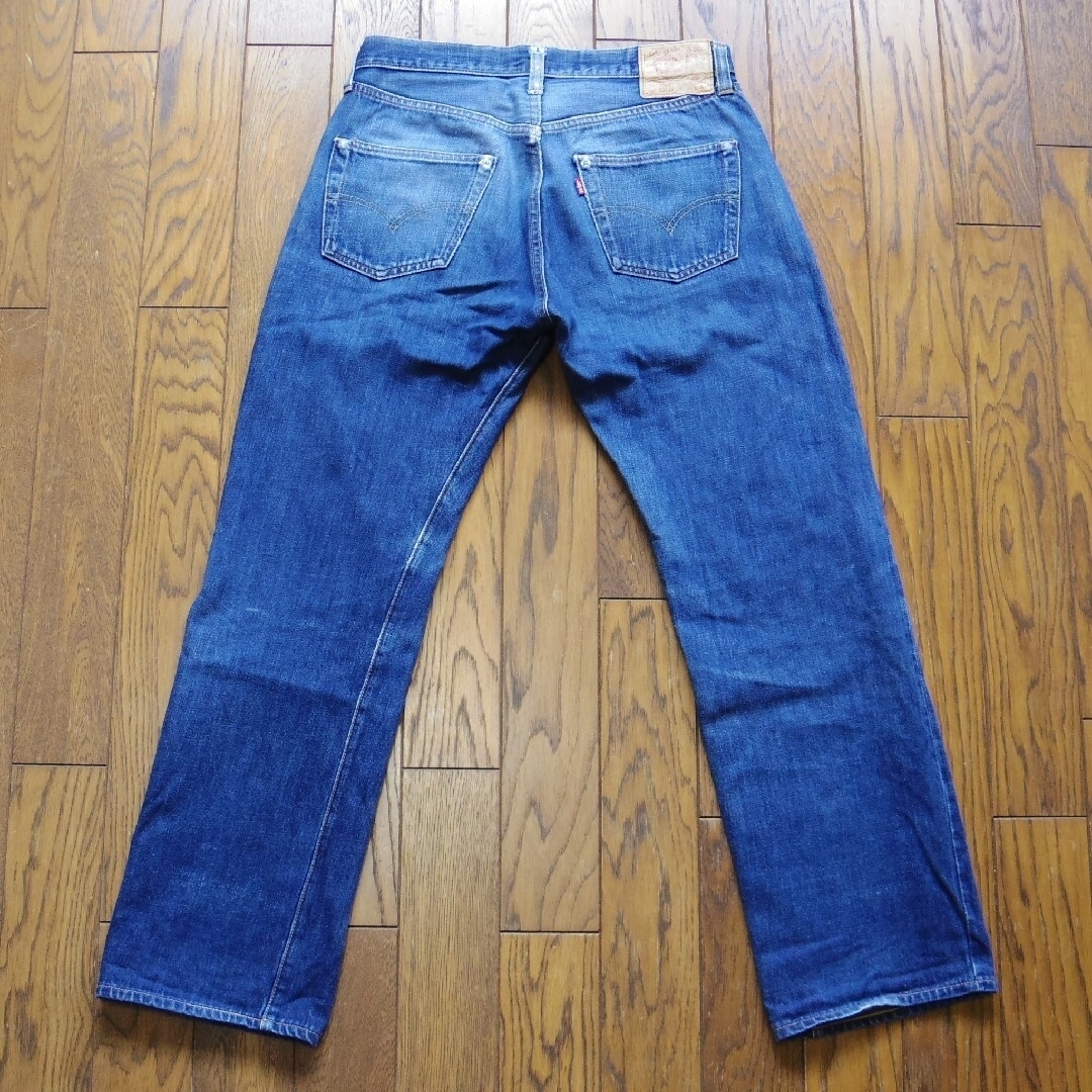 Levi's(リーバイス)のUSA製 LEVI'S 501xx W35 赤耳 BigE リペア ヴィンテージ メンズのパンツ(デニム/ジーンズ)の商品写真