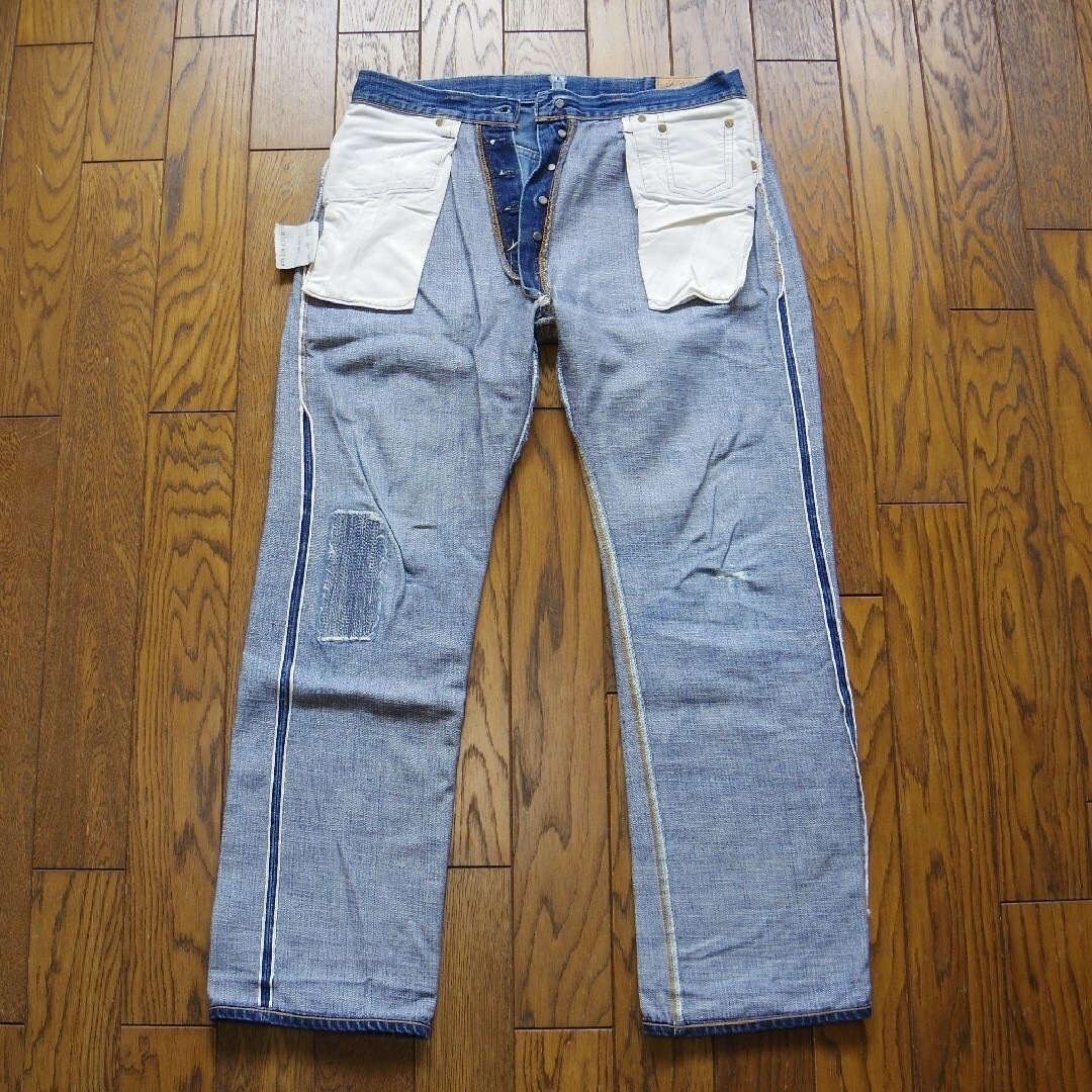 Levi's(リーバイス)のUSA製 LEVI'S 501xx W35 赤耳 BigE リペア ヴィンテージ メンズのパンツ(デニム/ジーンズ)の商品写真