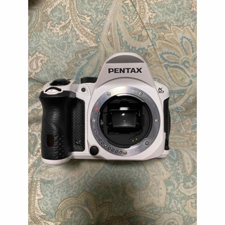 ペンタックス(PENTAX)のPENTAX K-30 K-30 WHITE 50-200、75-300mm付(デジタル一眼)