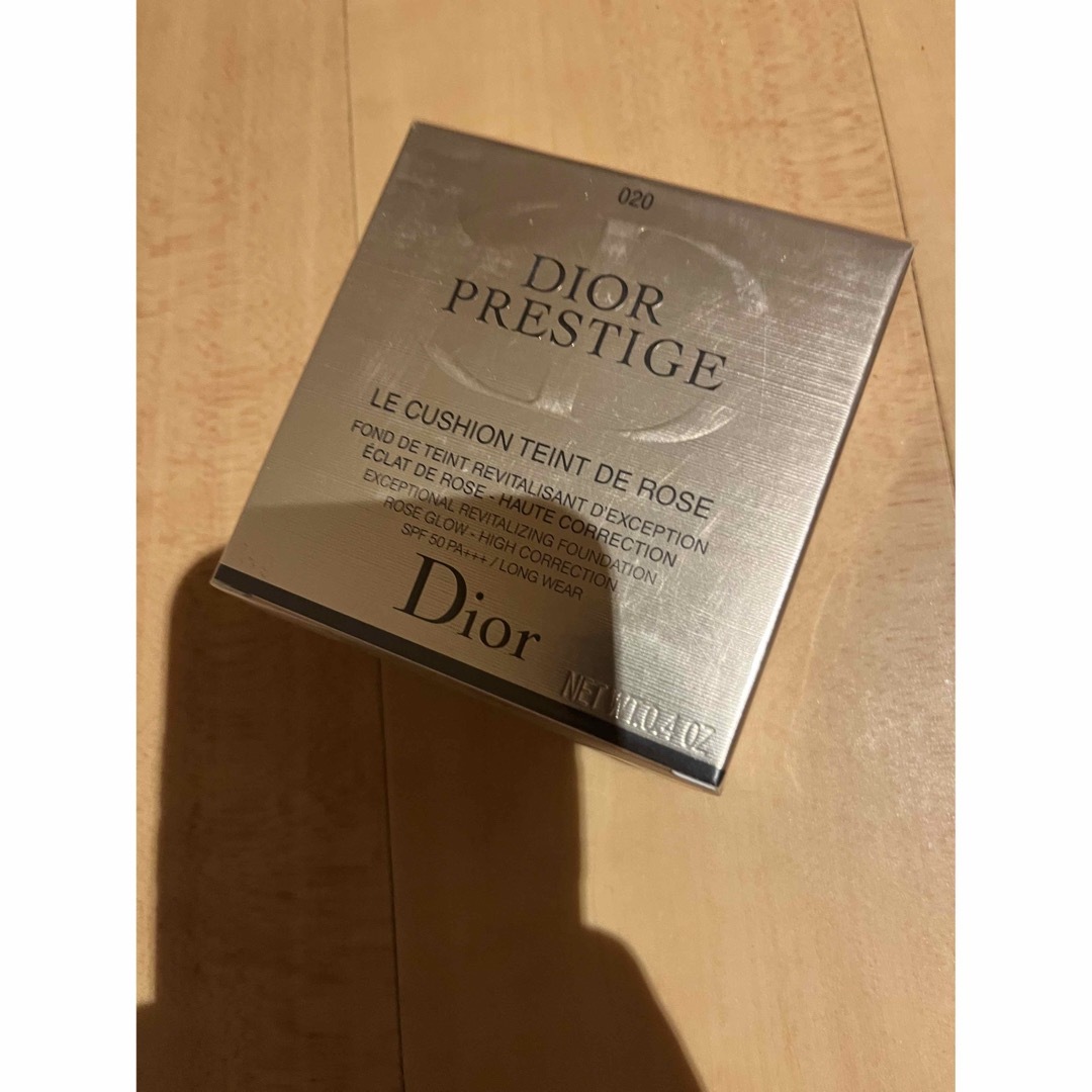 Dior(ディオール)のプレステージ ル クッション タン ドゥ ローズ / 020 コスメ/美容のベースメイク/化粧品(ファンデーション)の商品写真