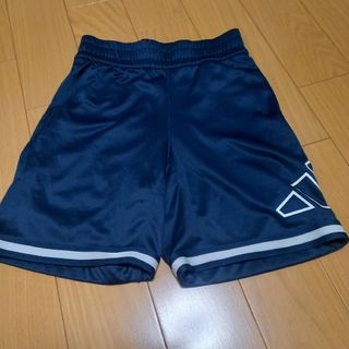 adidas　ハーフパンツ　130cm