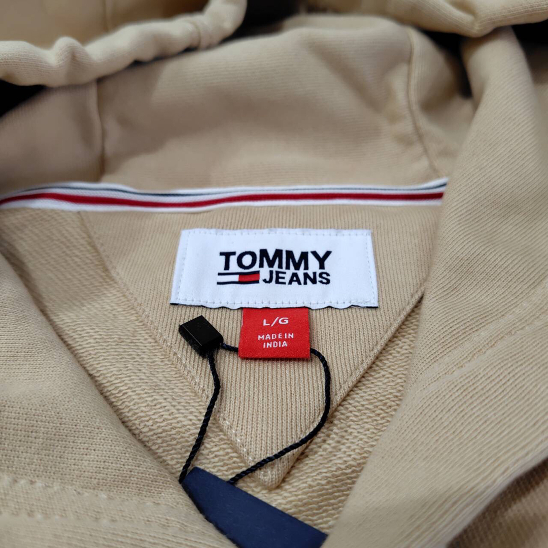 TOMMY JEANS(トミージーンズ)の新品★未使用　USA限定モデル　トミー・ヒルフィガー L タグ付き　パーカー メンズのトップス(パーカー)の商品写真