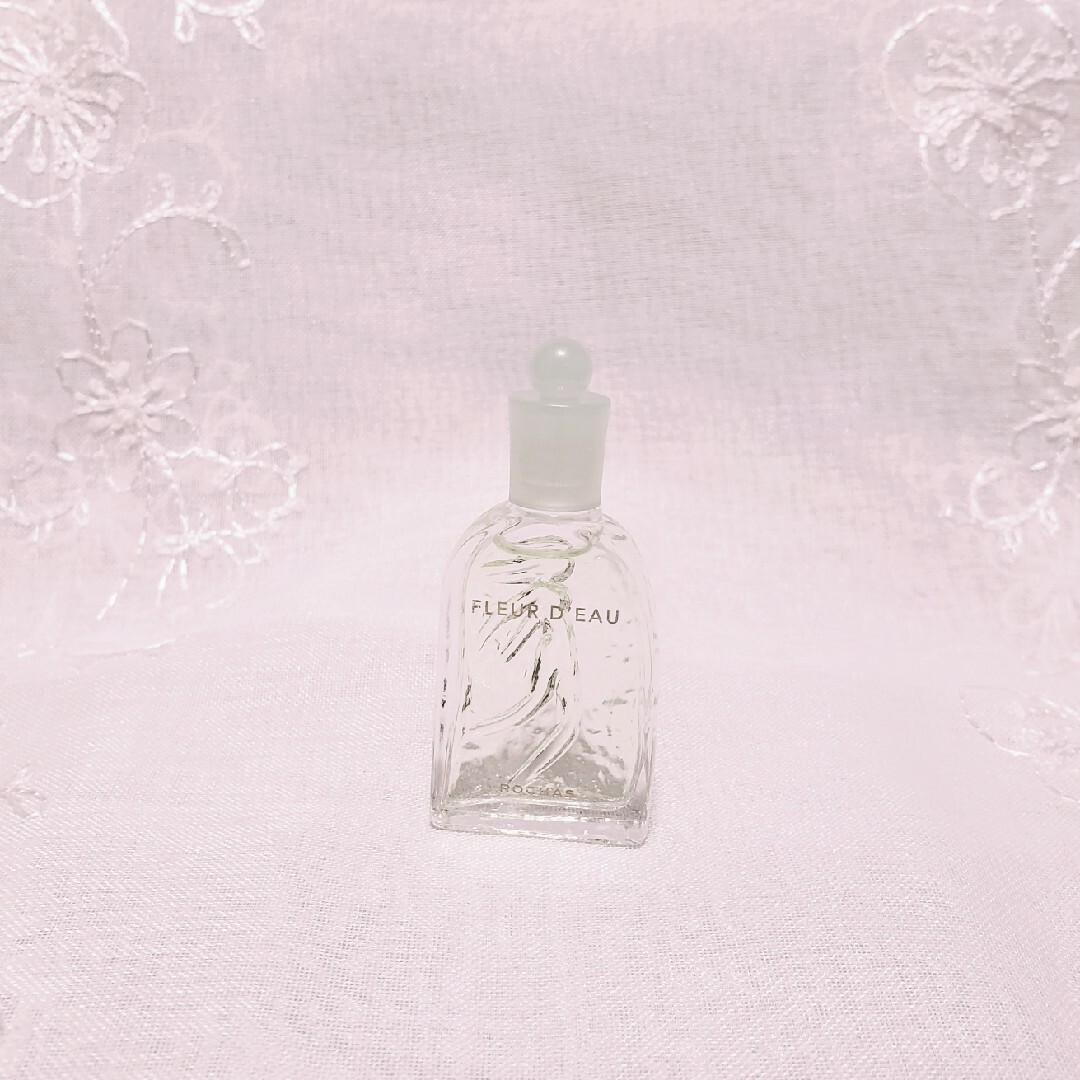 ROCHAS(ロシャス)のロシャス フルールドオゥ オーデトワレ ミニ コスメ/美容の香水(ユニセックス)の商品写真