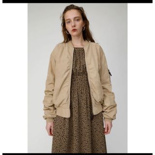 マウジー(moussy)のMOUSSY マウジー　ヴィンテージオーバー　MA-1 ブルゾン(ミリタリージャケット)