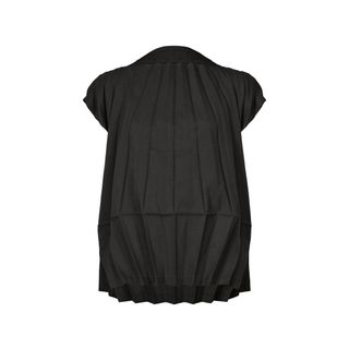 イッセイミヤケ(ISSEY MIYAKE)の【新品タグ付】me ISSEY MIYAKE RIPPLE PLEATS TOP(シャツ/ブラウス(半袖/袖なし))