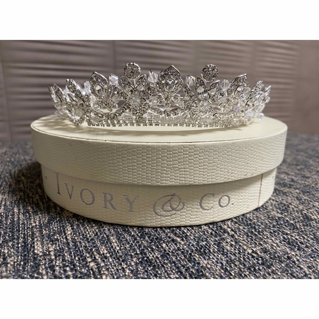 ivory&co. アレクサンドラ　ティアラ レディースのヘアアクセサリー(その他)の商品写真