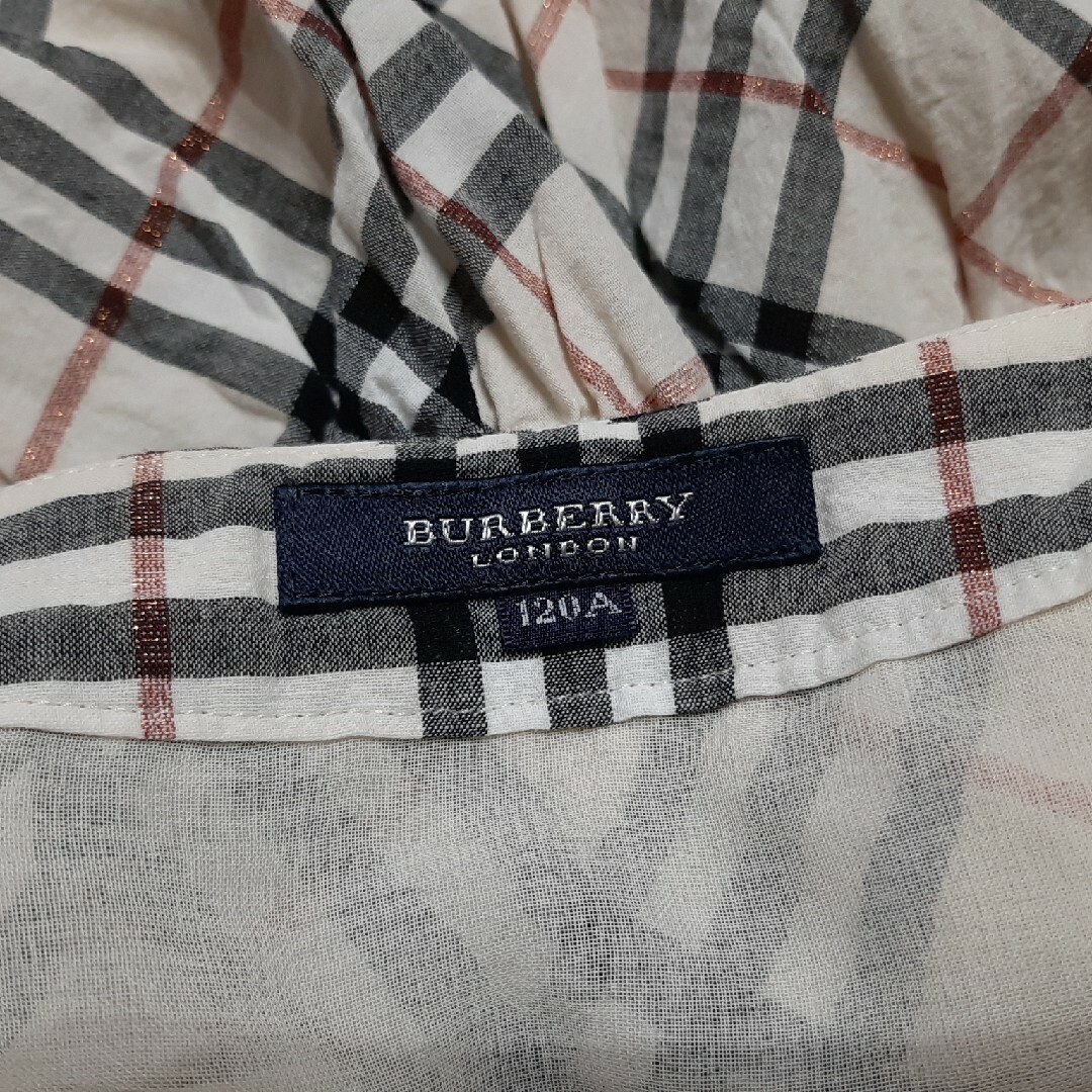 BURBERRY(バーバリー)のBURBERRY　キッズ　スカート　美品　120 110 キッズ/ベビー/マタニティのキッズ服女の子用(90cm~)(スカート)の商品写真