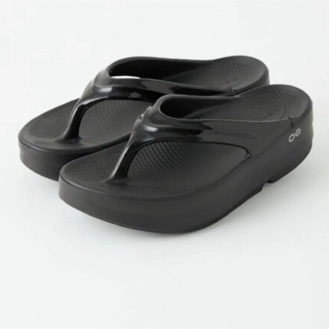OOFOS(ウーフォス)のOOFOS OOmega サンダル 23 レディースの靴/シューズ(サンダル)の商品写真