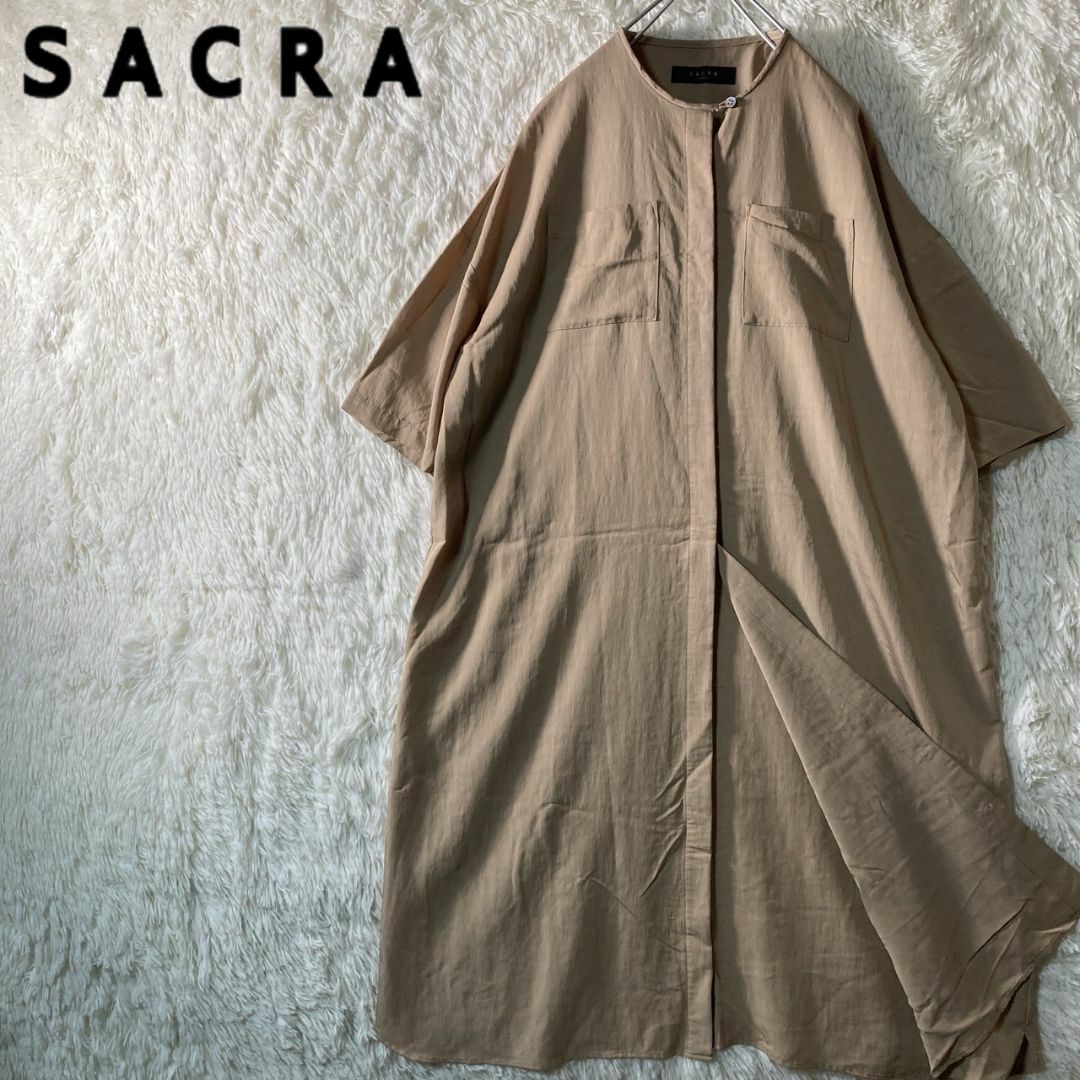 SACRA(サクラ)の美品 SACRA TOKYO サクラ シャツワンピース フリル ベージュ 38 レディースのワンピース(ロングワンピース/マキシワンピース)の商品写真