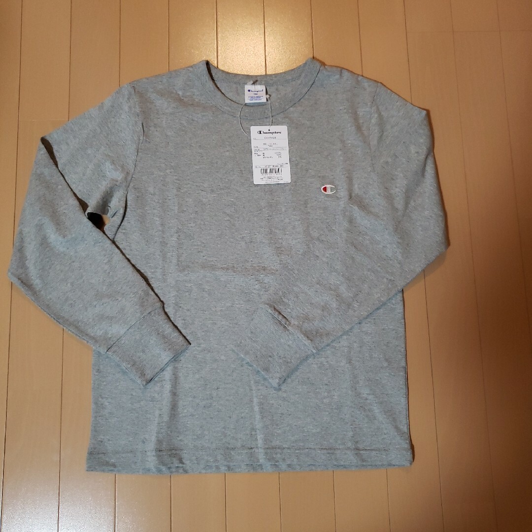 Champion(チャンピオン)のチャンピオン 長袖Tシャツ 160サイズ グレー シンプル ロゴ入り キッズ/ベビー/マタニティのキッズ服女の子用(90cm~)(Tシャツ/カットソー)の商品写真