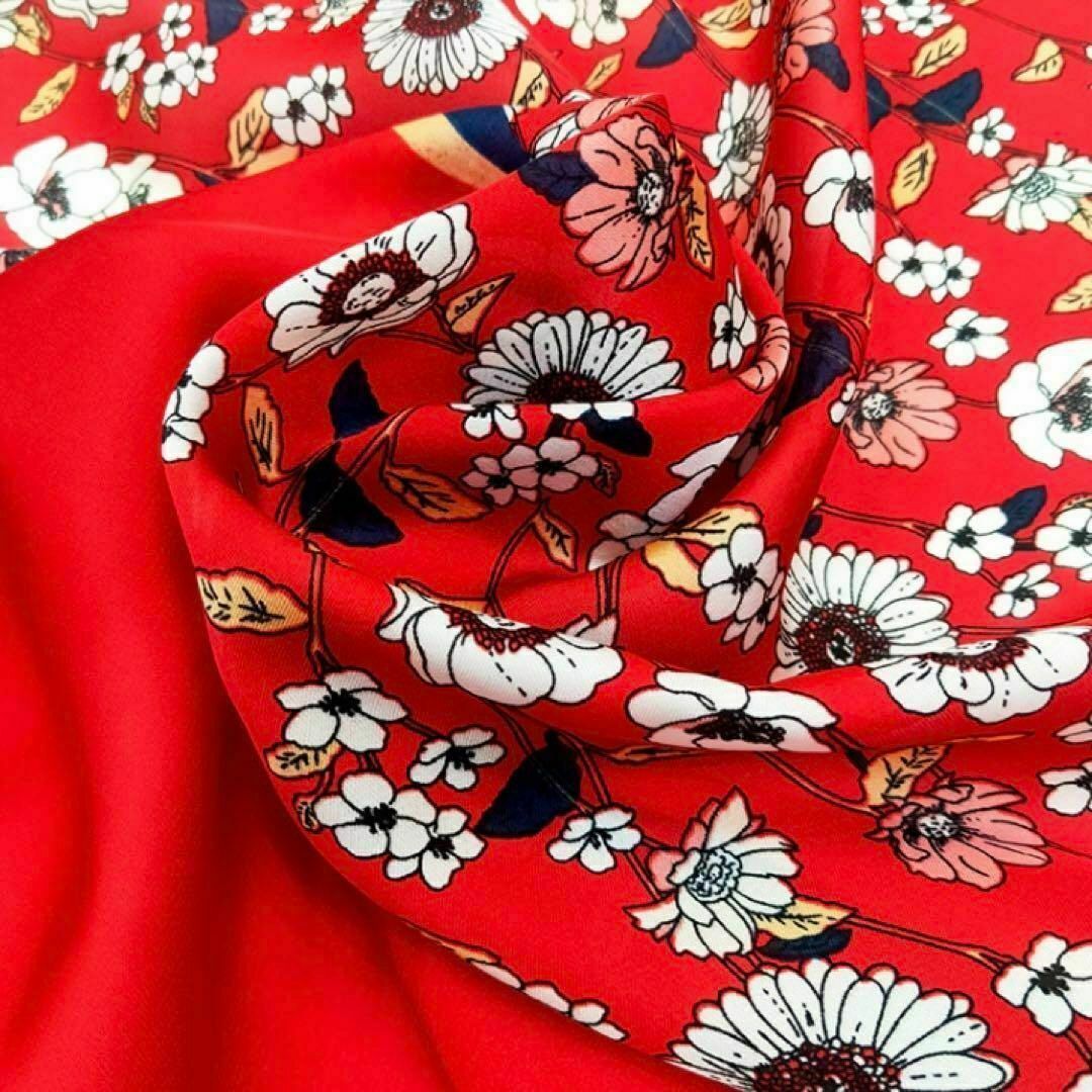 大判スカーフ レトロ 花柄 秋色 赤 モード バッグスカーフ シルク風 高見え レディースのファッション小物(バンダナ/スカーフ)の商品写真