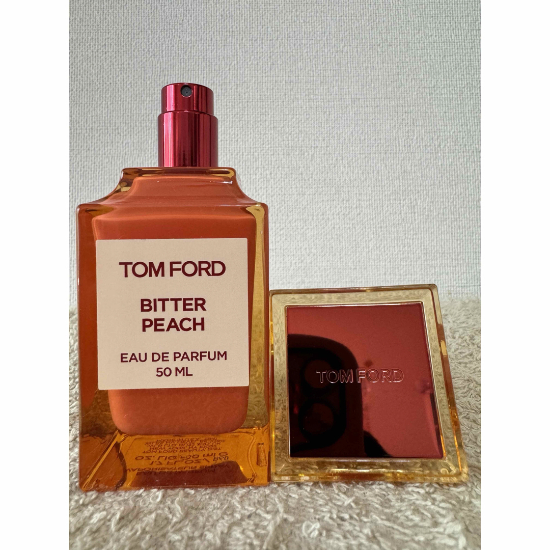 TOM FORD(トムフォード)のTOMFORD トムフォード ビターピーチ オード パルファム 50ml コスメ/美容の香水(ユニセックス)の商品写真